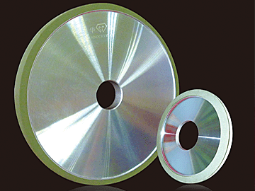 Grinding wheel of large diameter